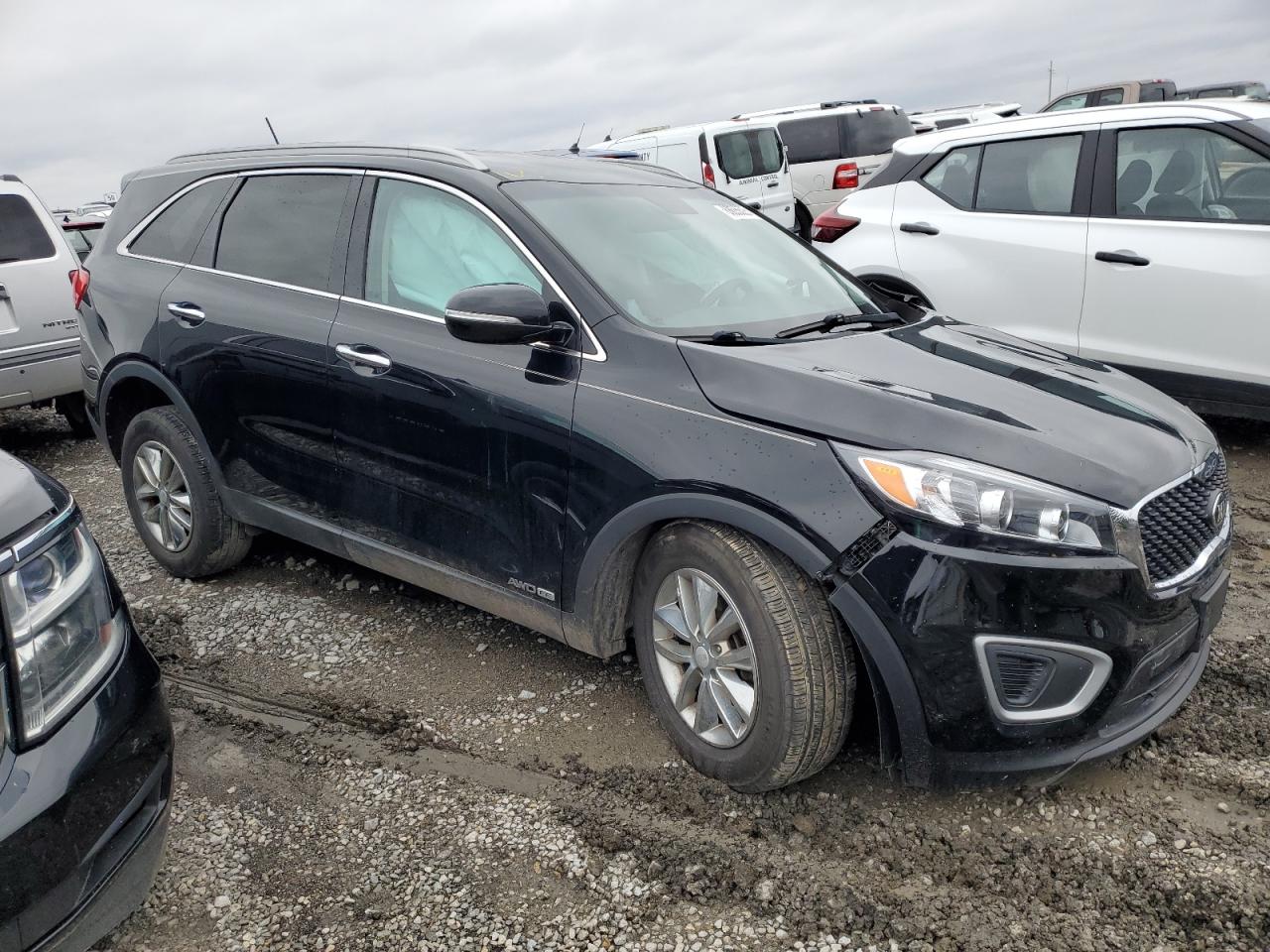 2017 Kia Sorento - Image 4