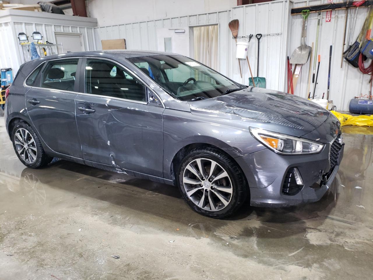 2018 Hyundai Elantra - Image 4