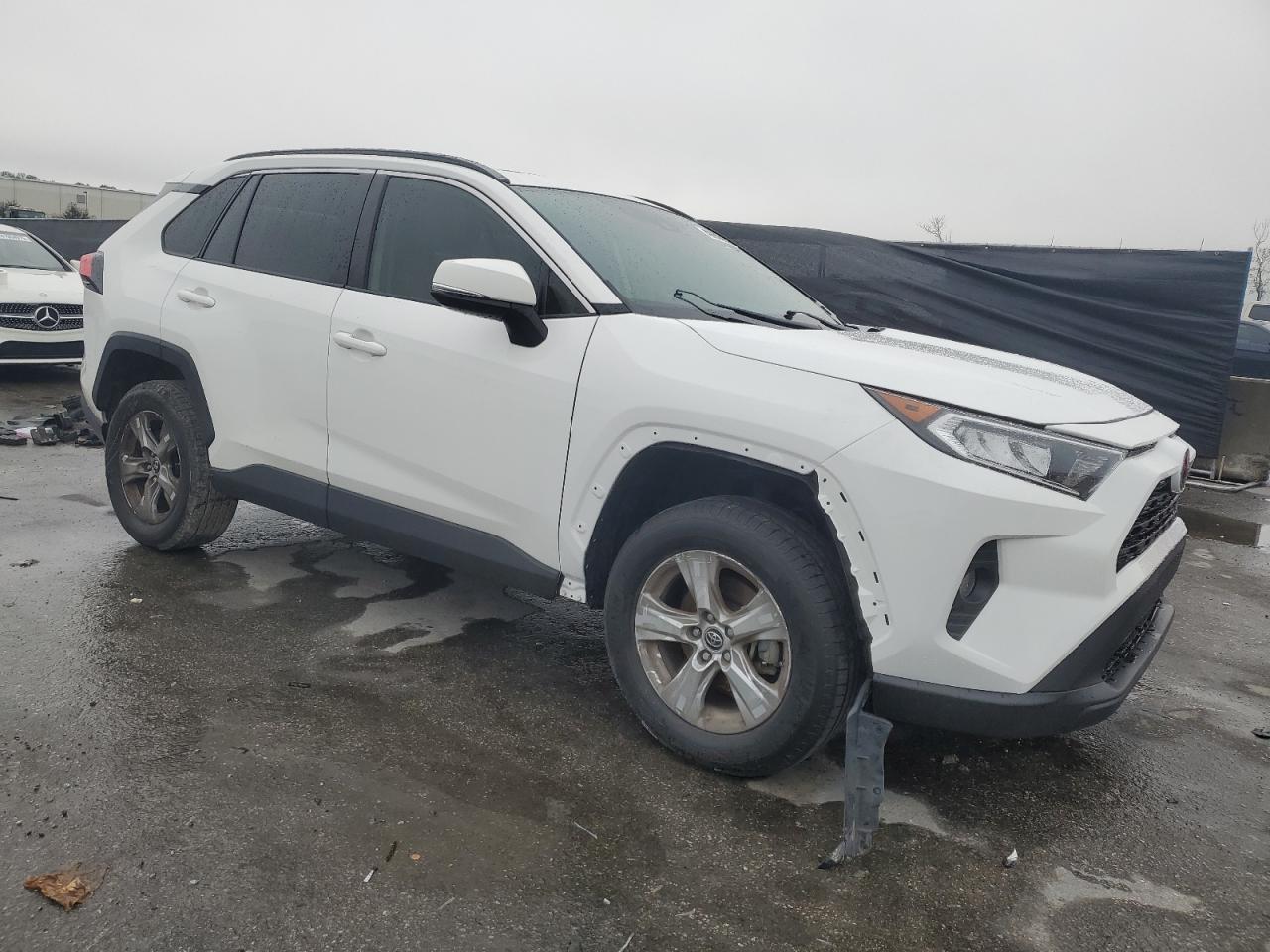 2019 Toyota RAV 4 - Image 4
