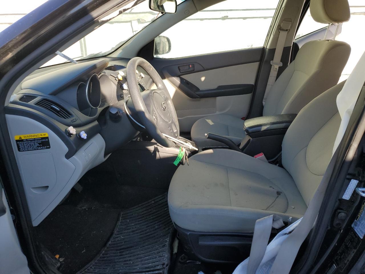 2012 Kia Forte - Image 7