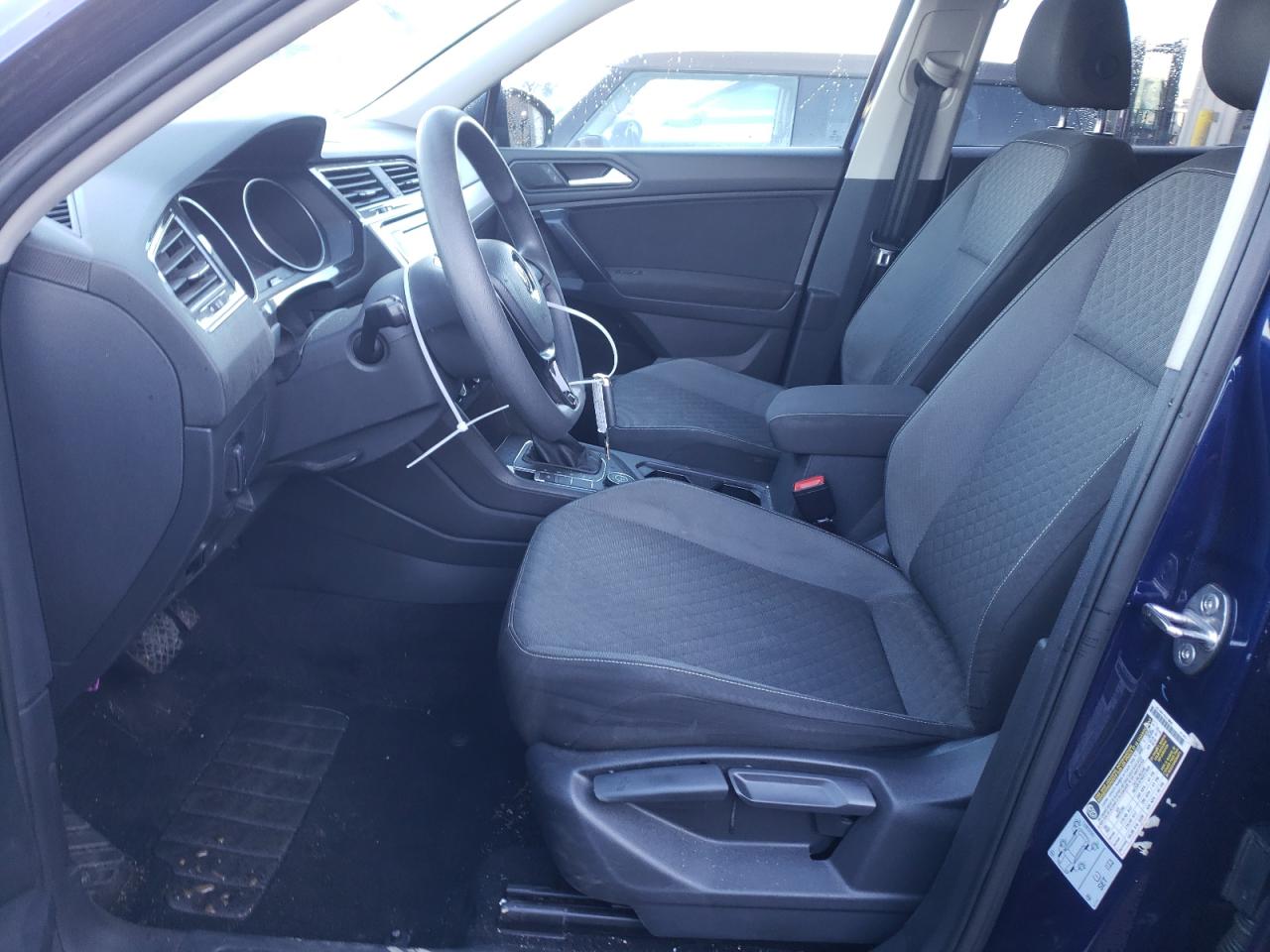 2021 Volkswagen Tiguan - Image 7