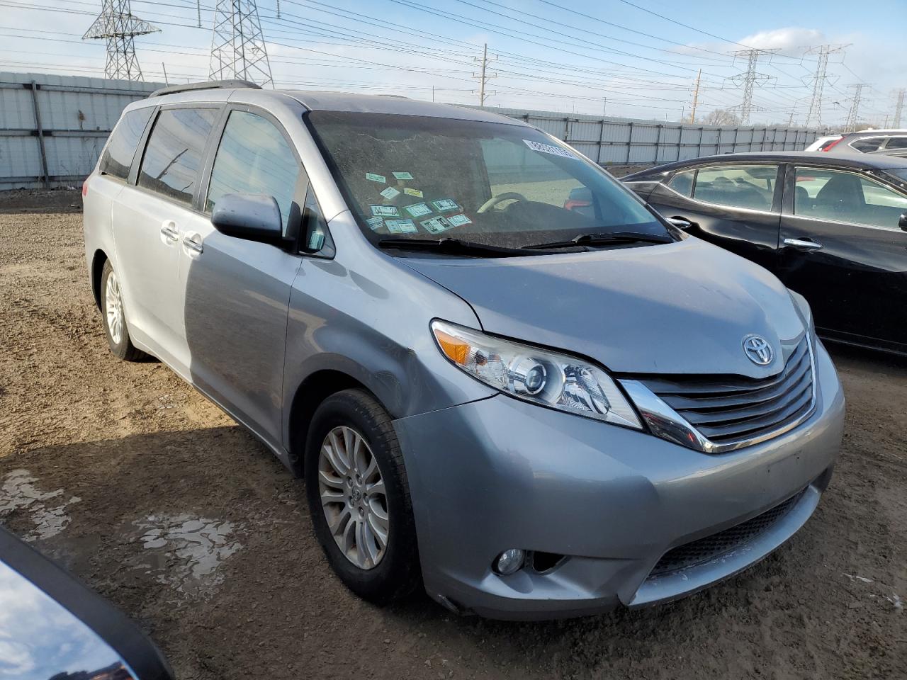 2011 Toyota Sienna - Image 4