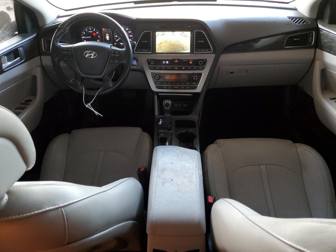 2016 Hyundai Sonata - Image 8