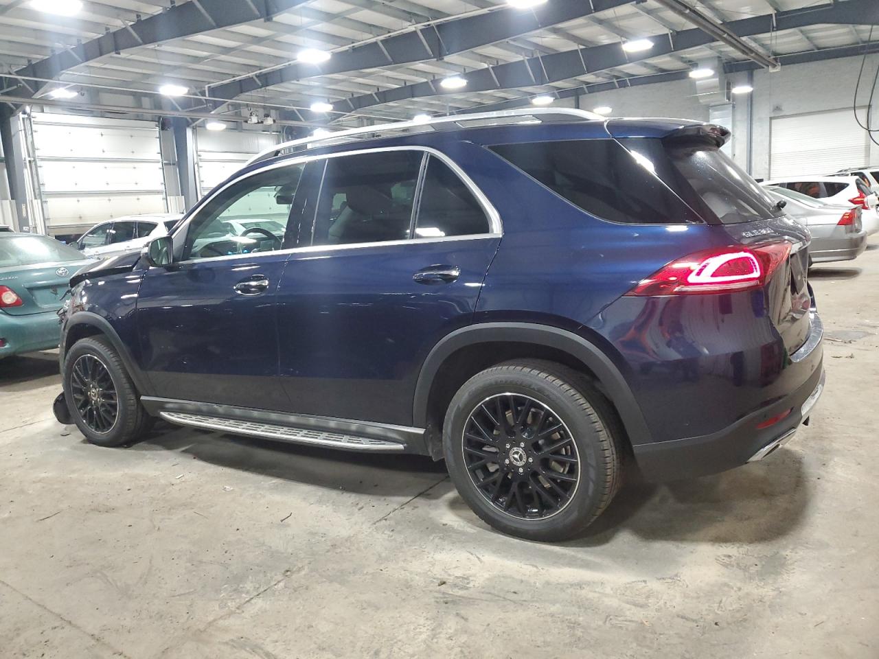 2020 Mercedes-Benz GLE - Image 2