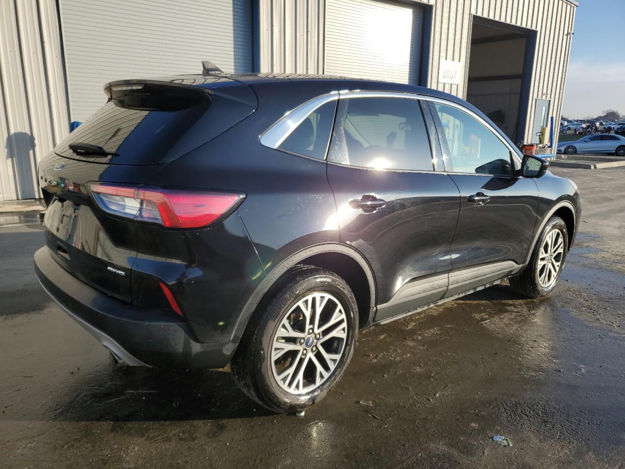 2022 Ford Escape - Image 3