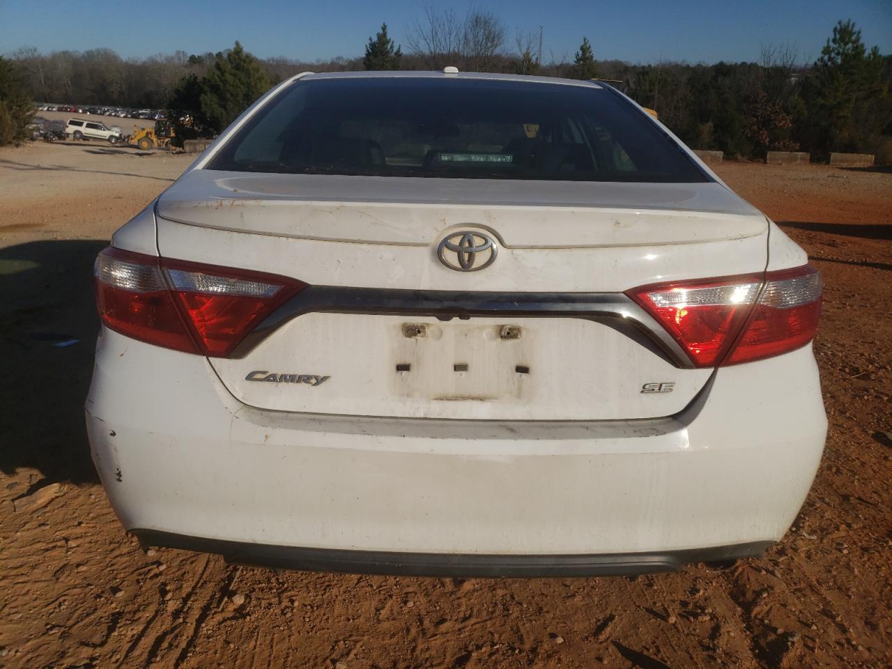 2015 Toyota Camry - Image 6