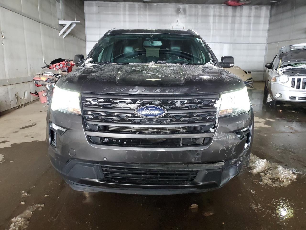 2018 Ford Explorer - Image 5