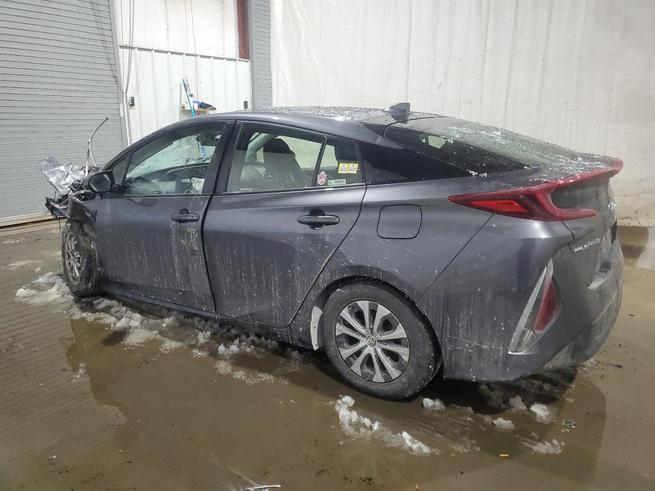 2022 Toyota Prius - Image 2