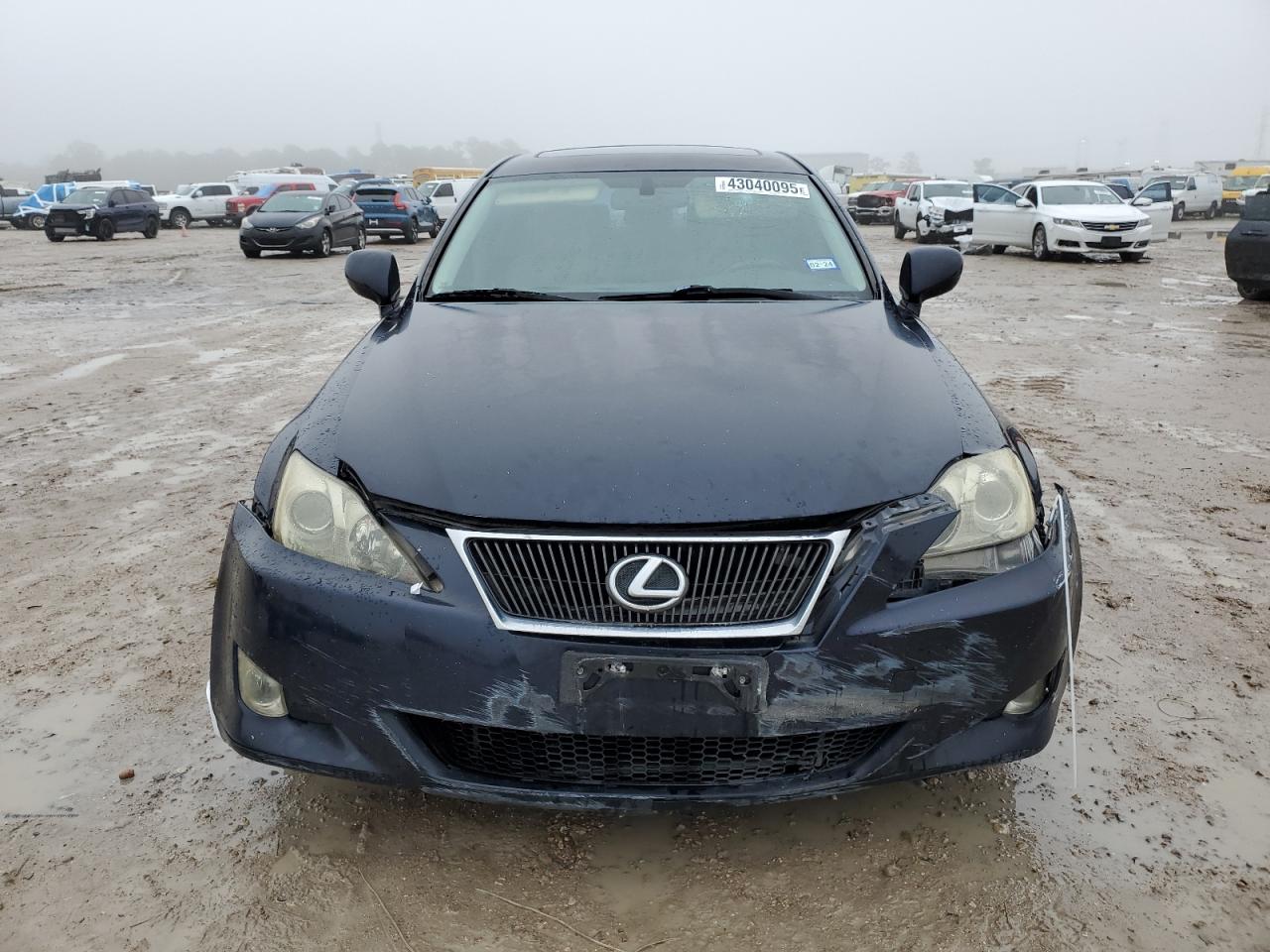 2007 Lexus IS - Image 5