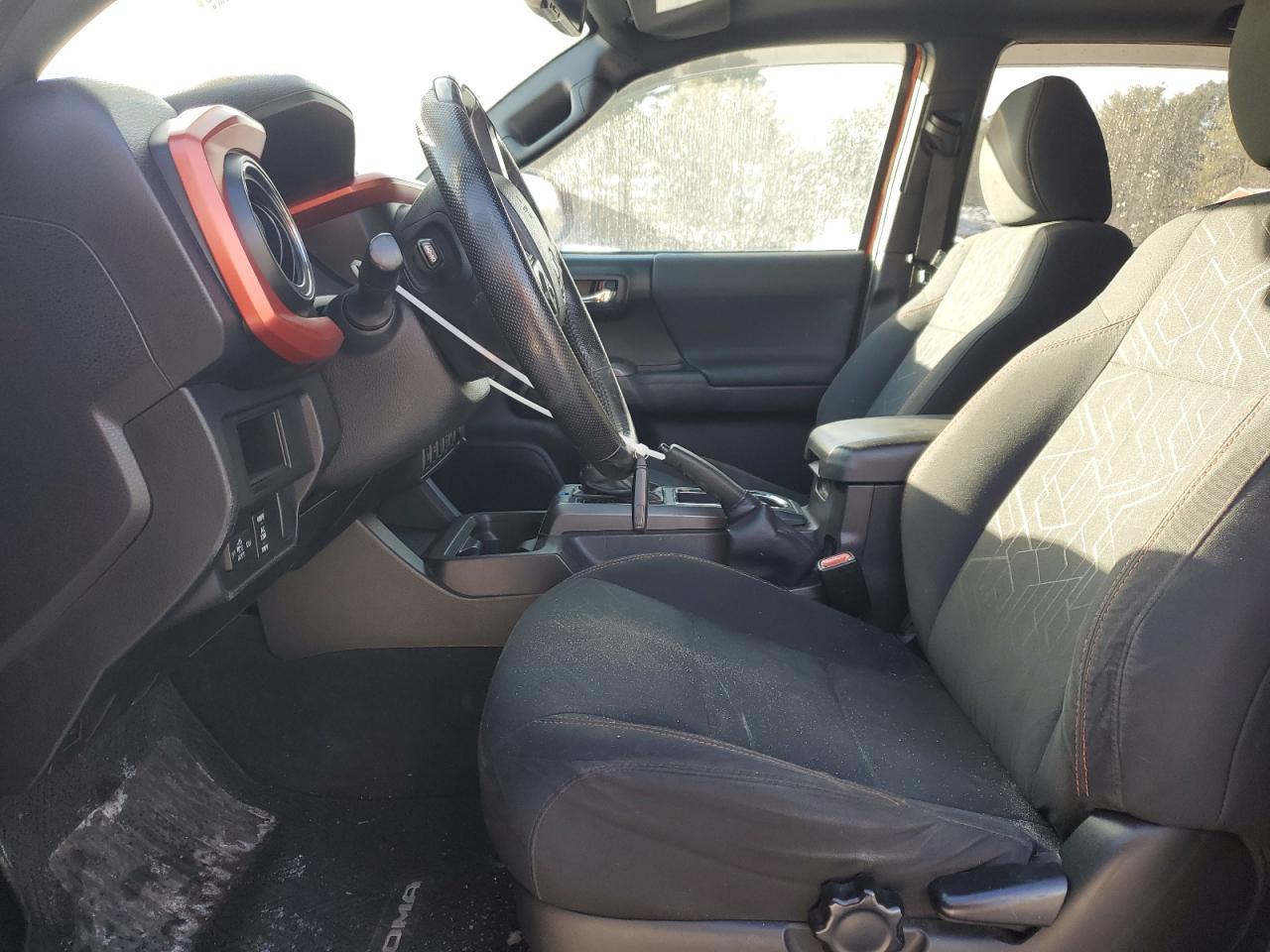 2016 Toyota Tacoma - Image 7