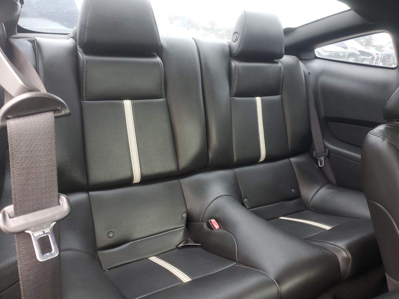 2011 Ford F250 - Image 10