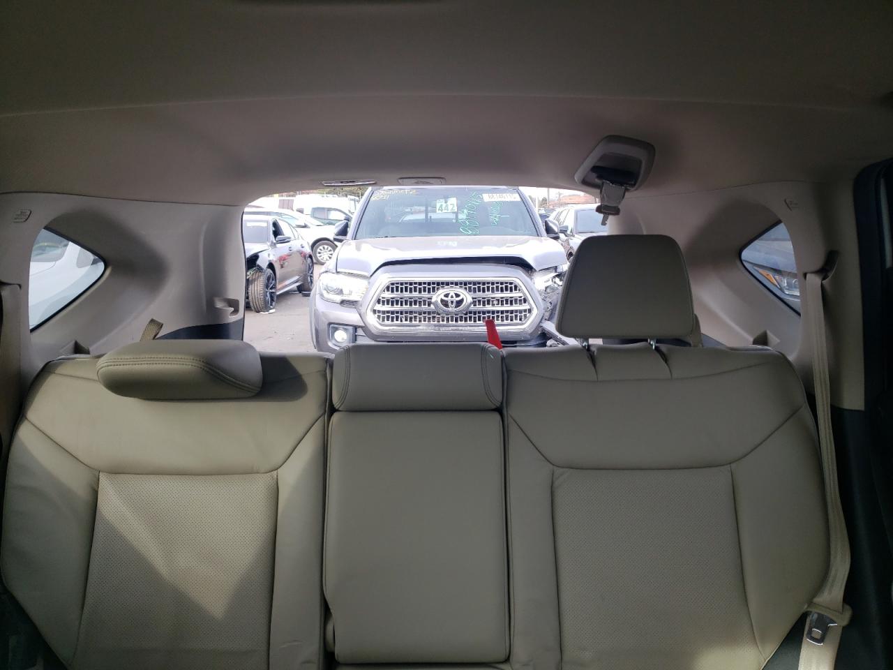 2016 Honda CR-V - Image 10
