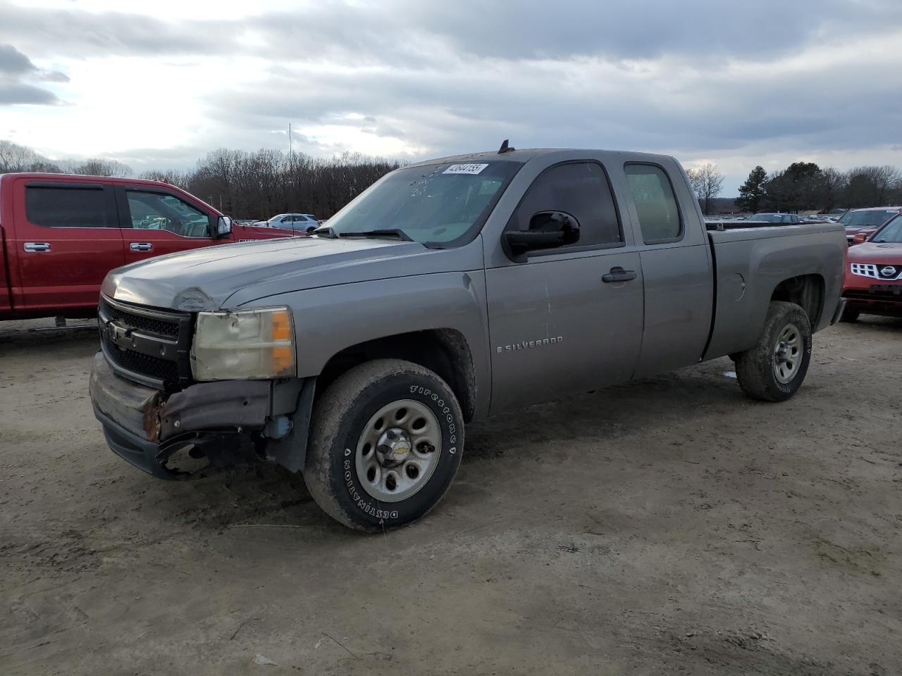 2007 Chevrolet Silverado - Image 1