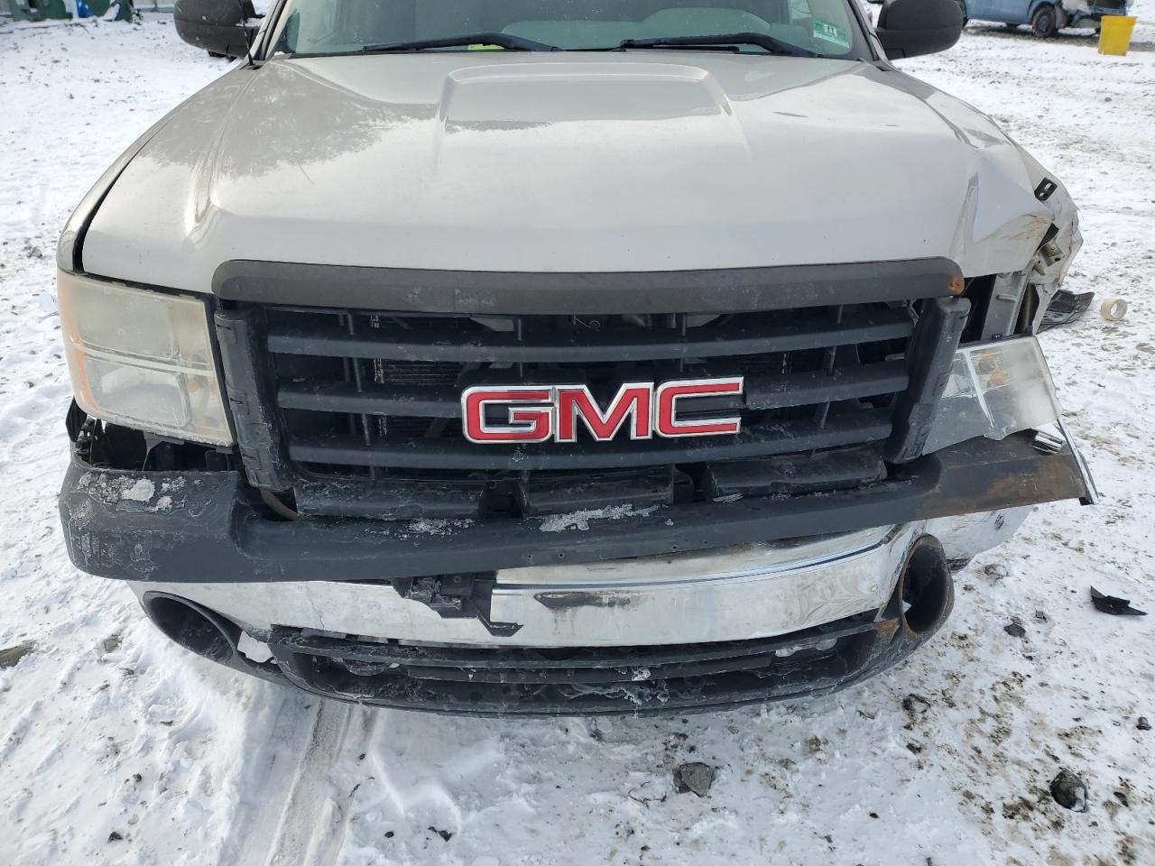 2008 GMC Sierra - Image 13