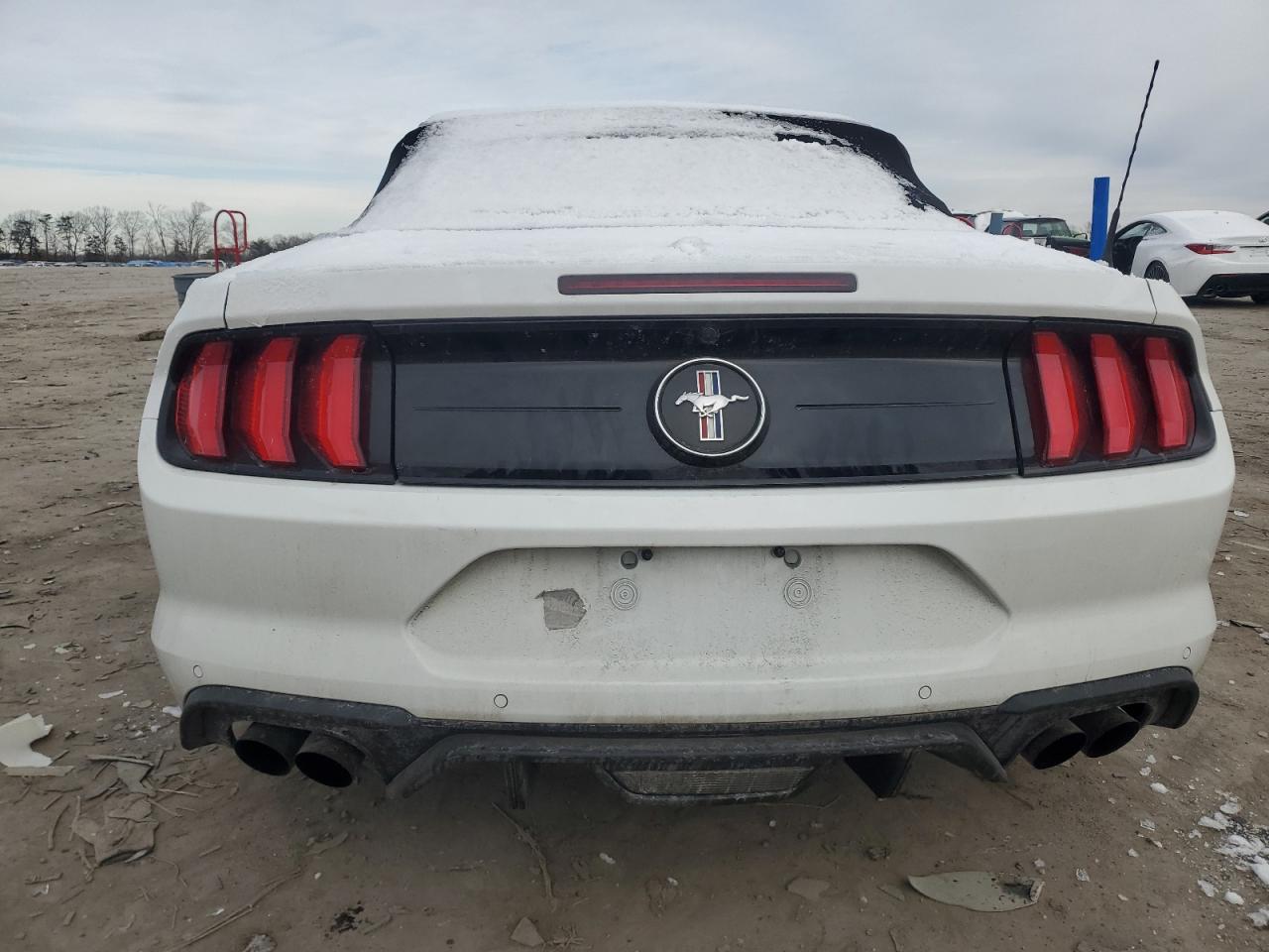 2022 Ford Mustang - Image 6