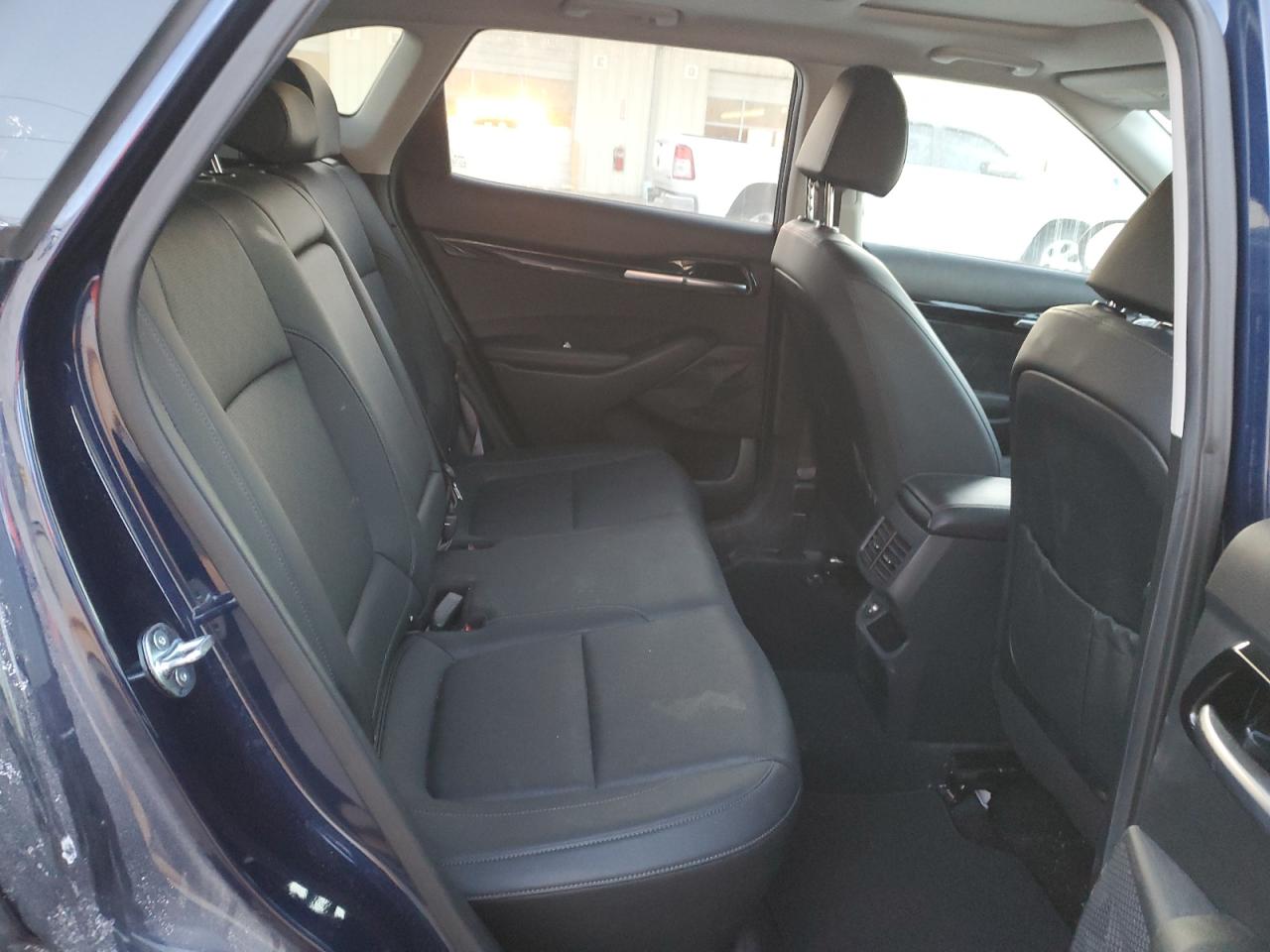 2023 Kia Seltos - Image 11