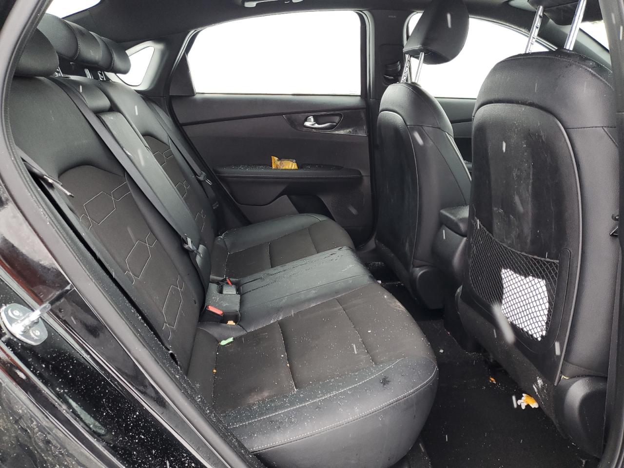 2024 Kia Forte - Image 11