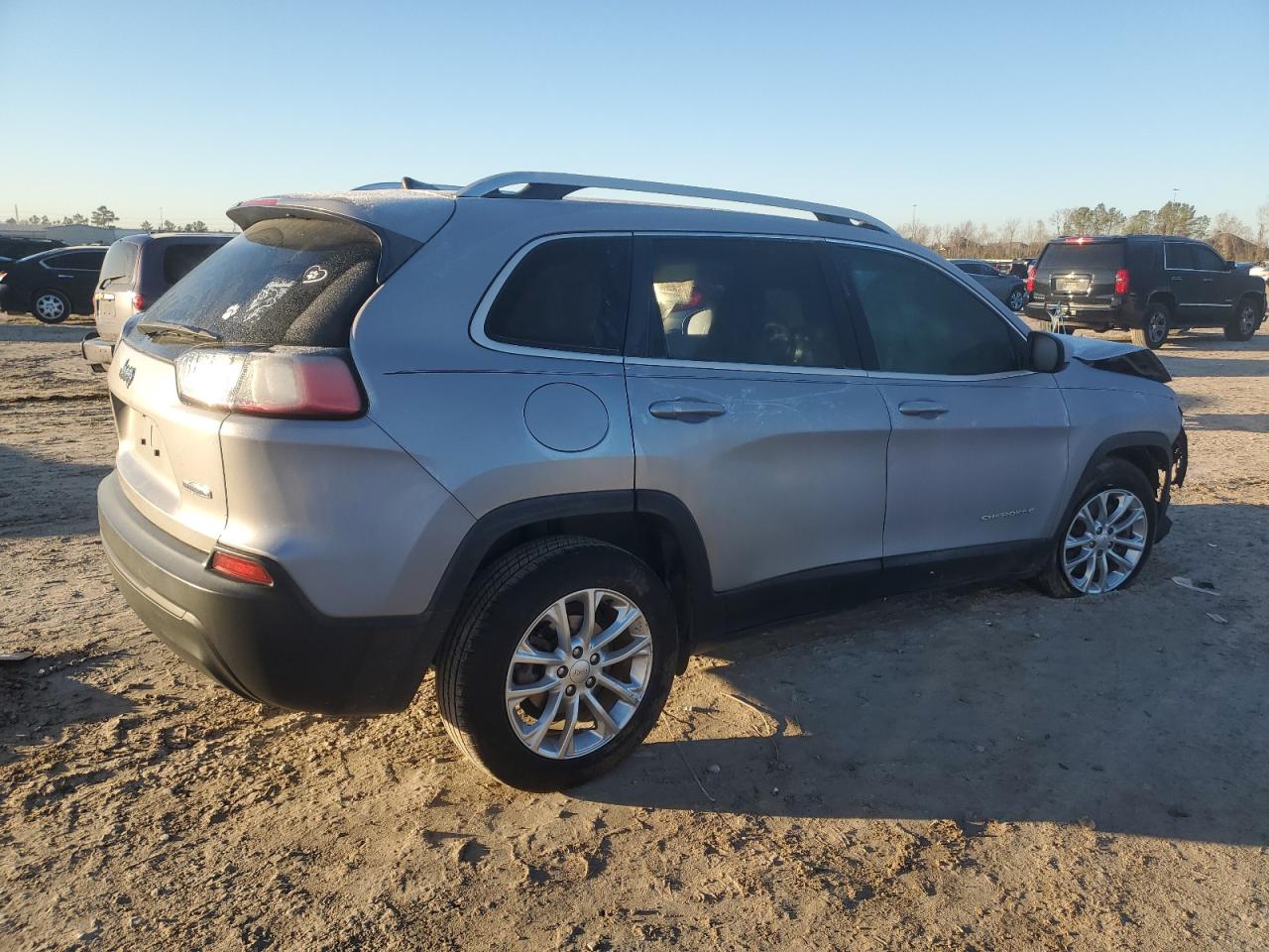2019 Jeep Grand Cherokee - Image 3