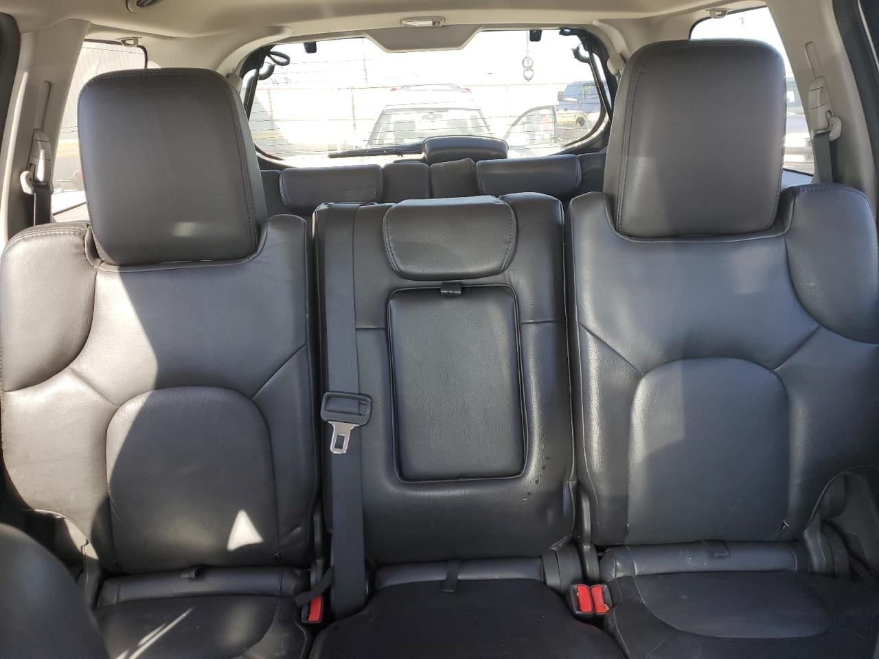 2012 Nissan Pathfinder - Image 10