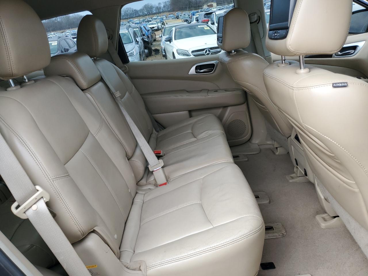 2013 Nissan Pathfinder - Image 11