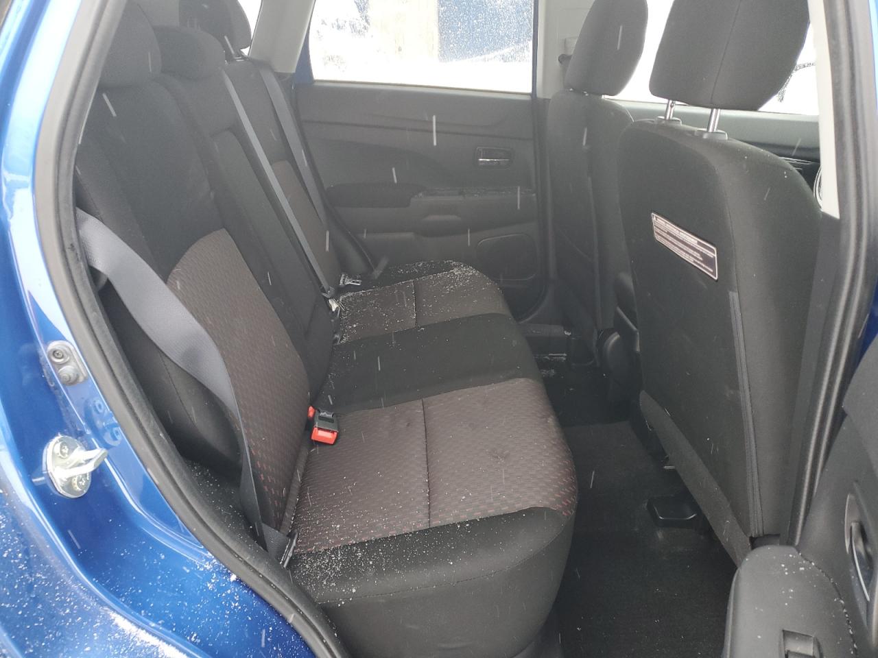 2018 Mitsubishi Outlander - Image 10