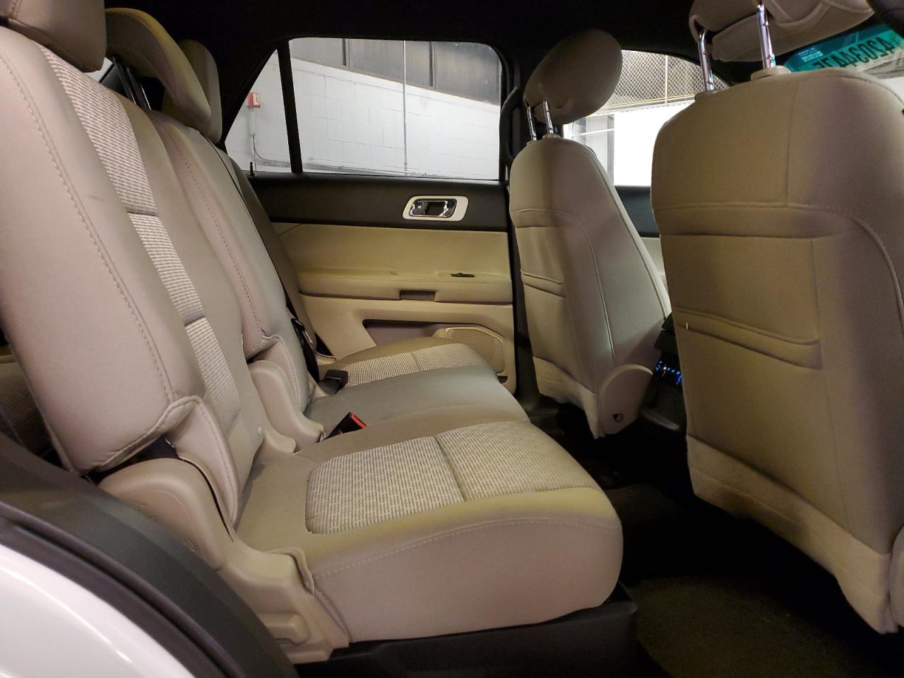 2013 Ford Explorer - Image 11