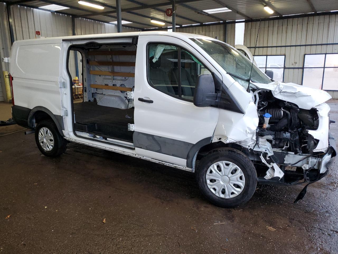 2022 Ford Transit - Image 4