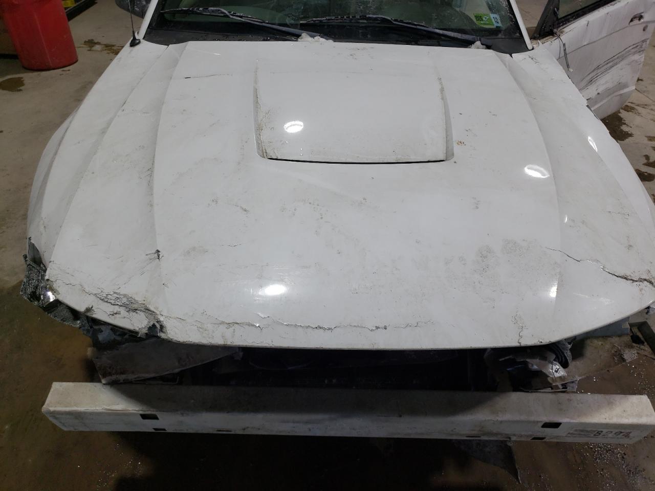 2004 Ford Mustang - Image 11