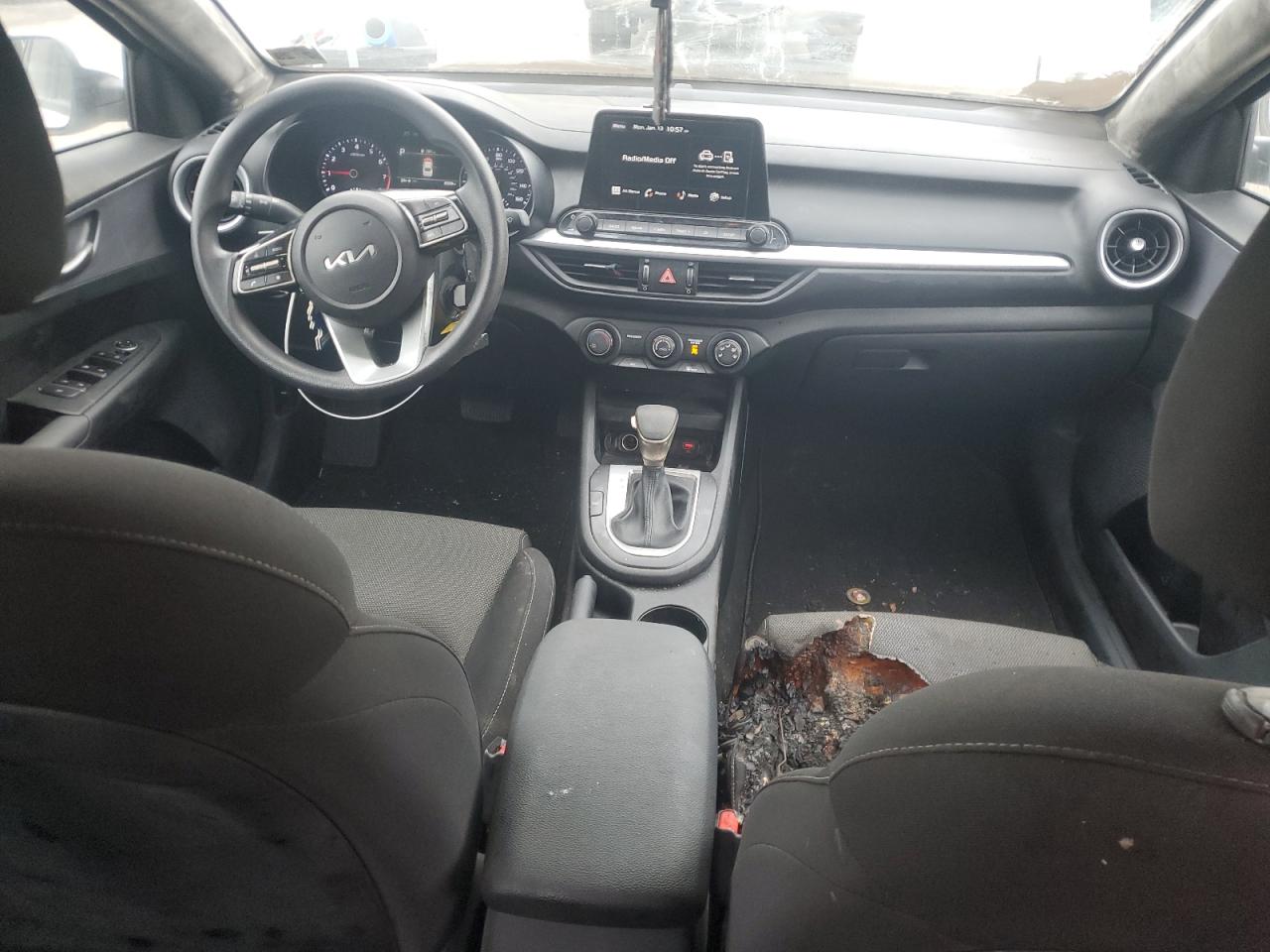 2024 Kia Forte - Image 8