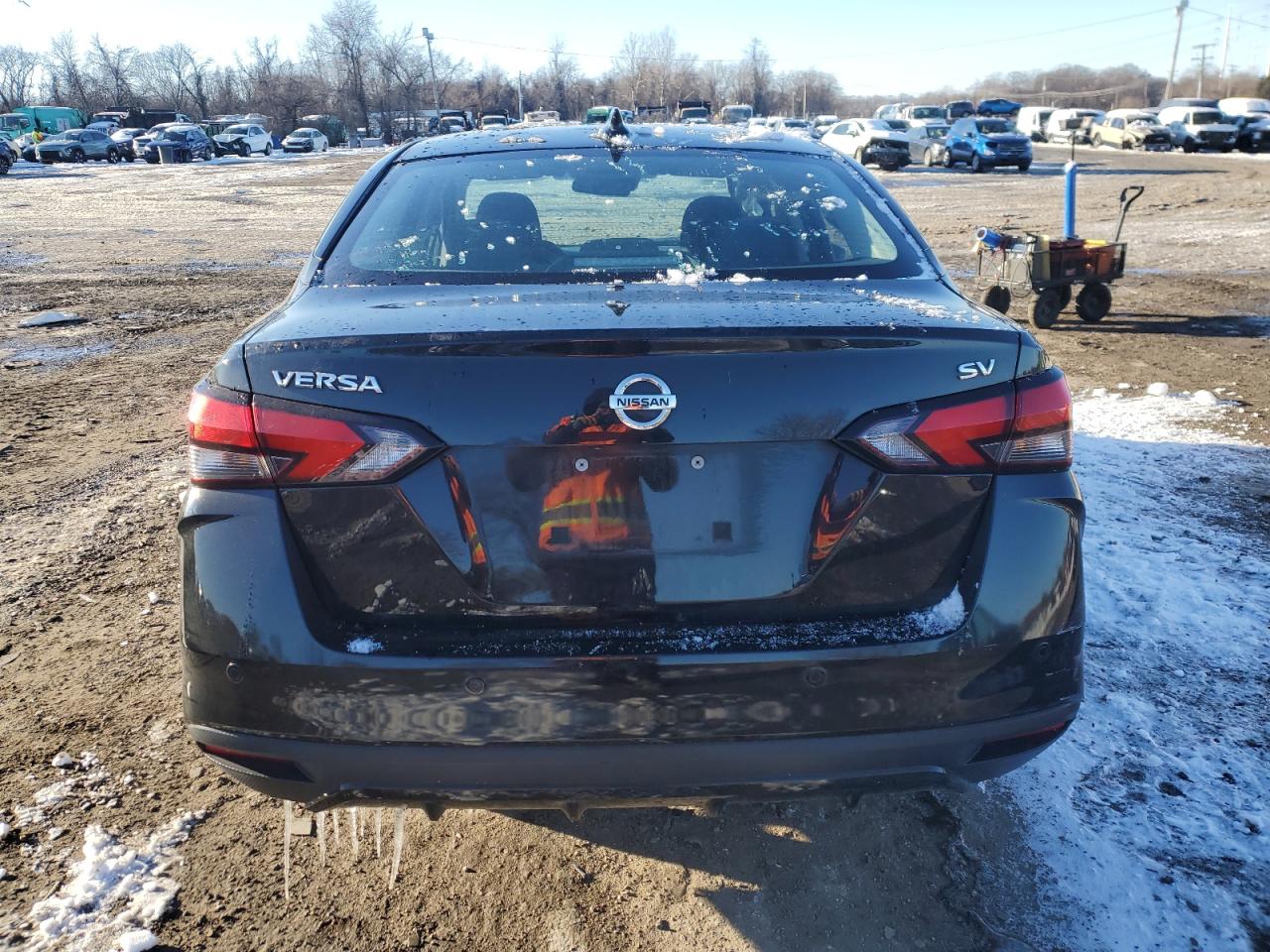 3N1CN8EV7ML883169 NISSAN VERSA 2021