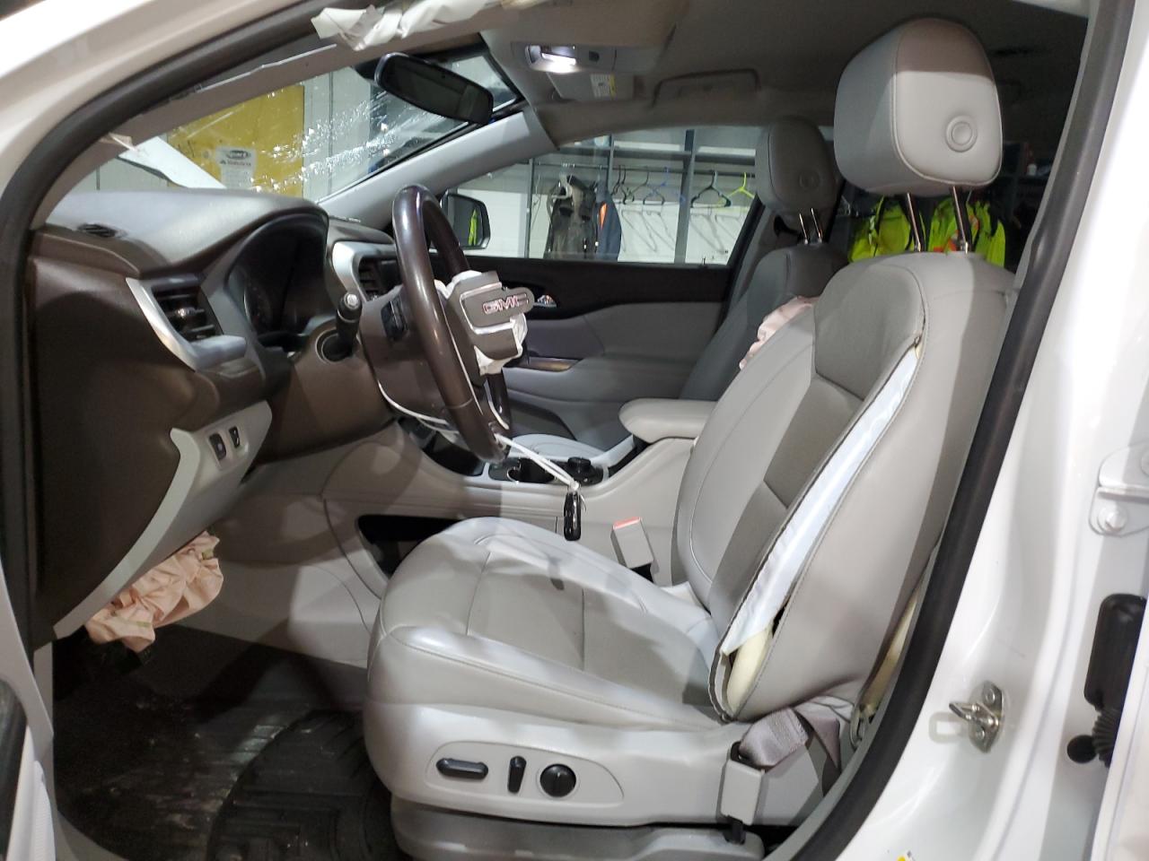 2021 GMC Acadia - Image 7