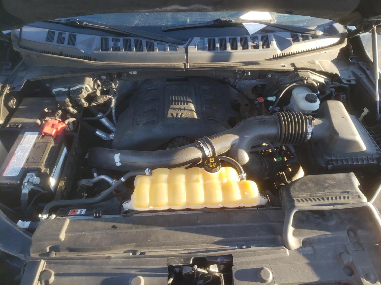 2015 Ford F-150 - Image 12