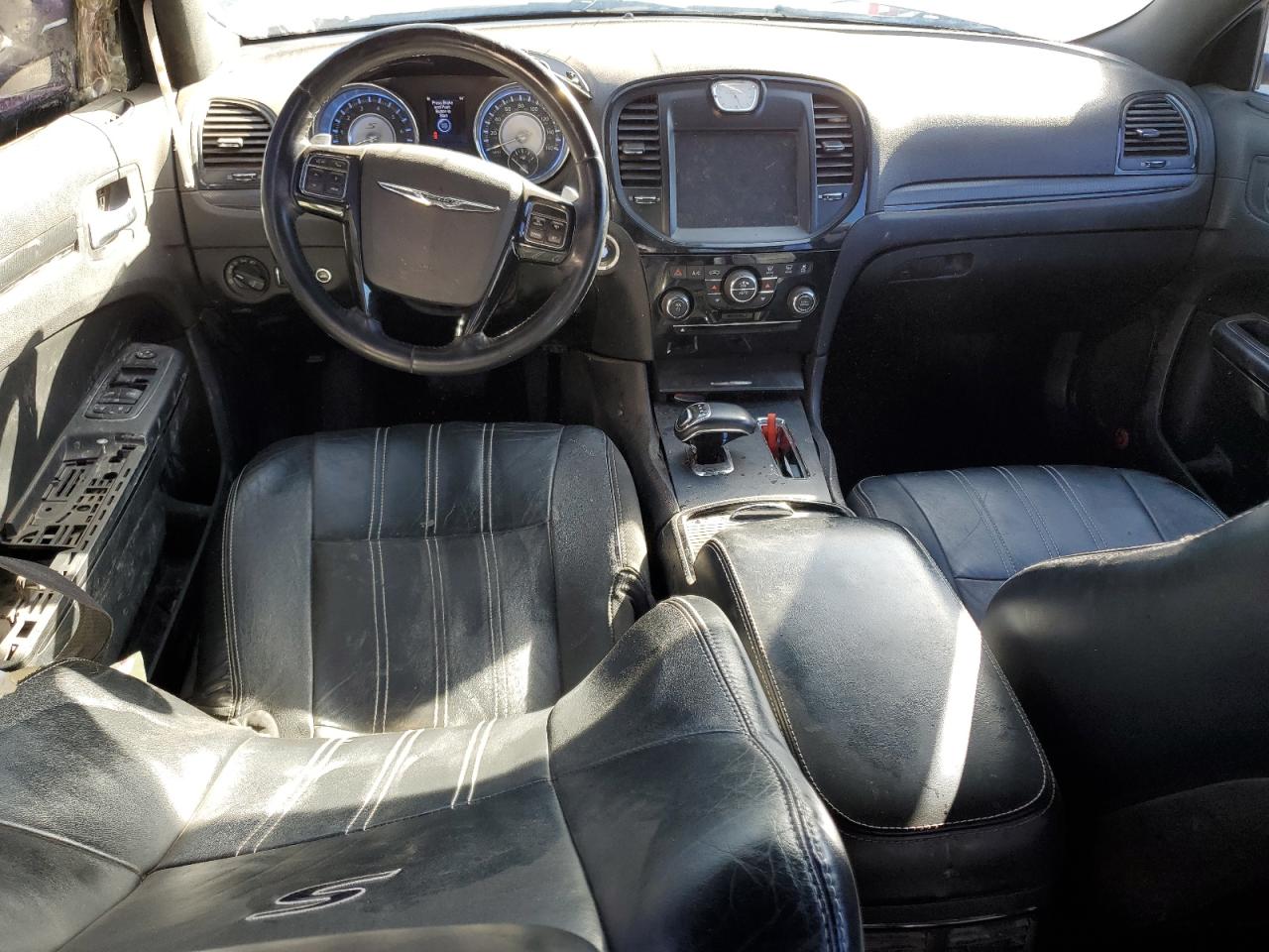 2014 Chrysler 300 - Image 8