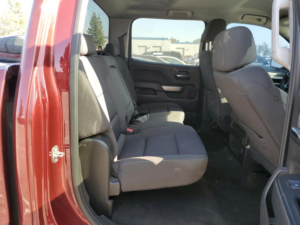 2017 Chevrolet Silverado - Image 10