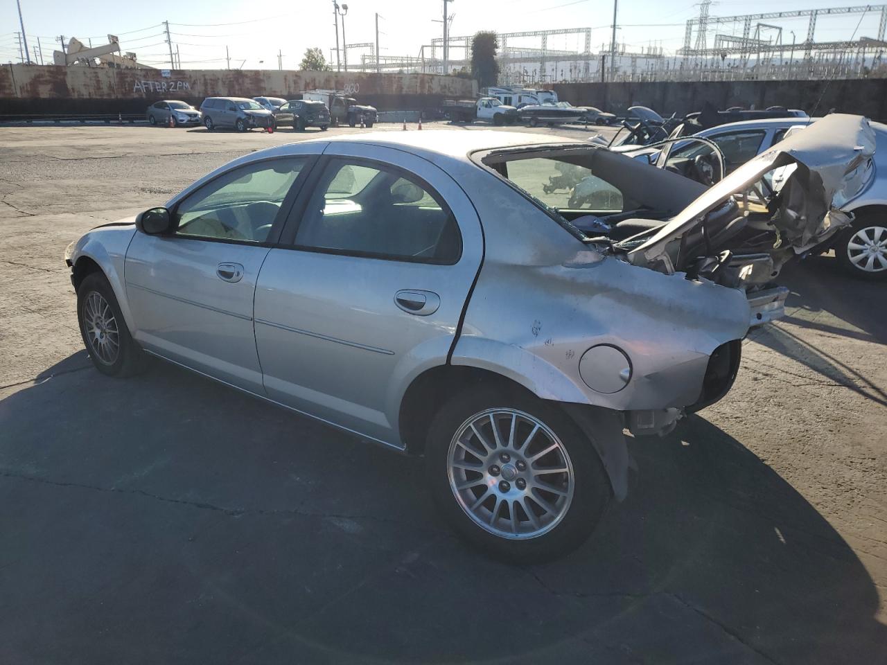 2005 Chrysler Sebring - Image 2
