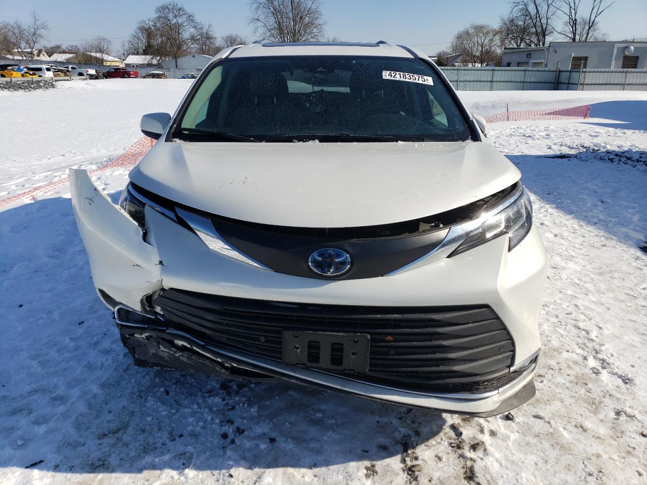 2021 Toyota Sienna - Image 5