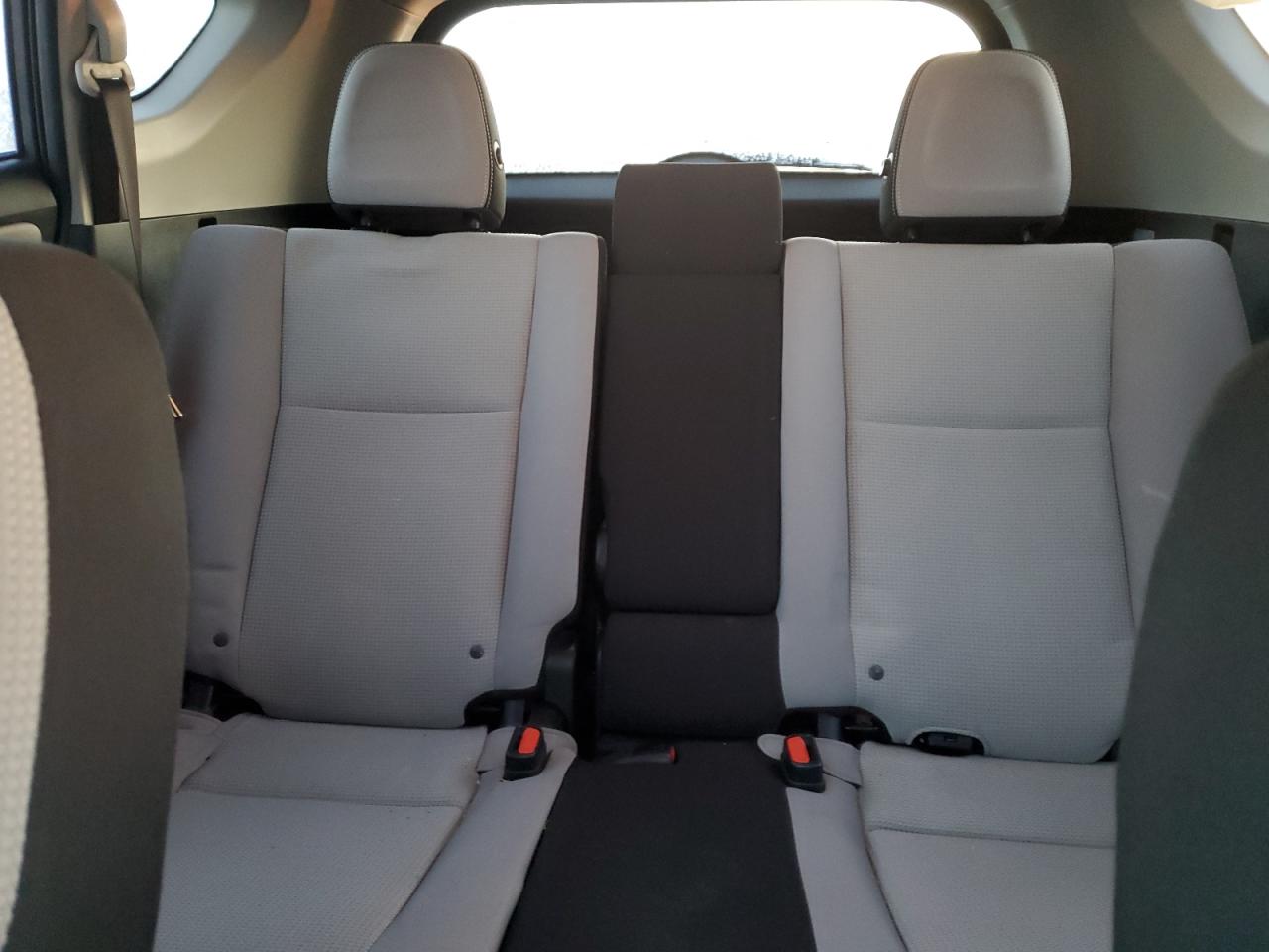 JTMRFREV2HJ161423 TOYOTA RAV4 2017