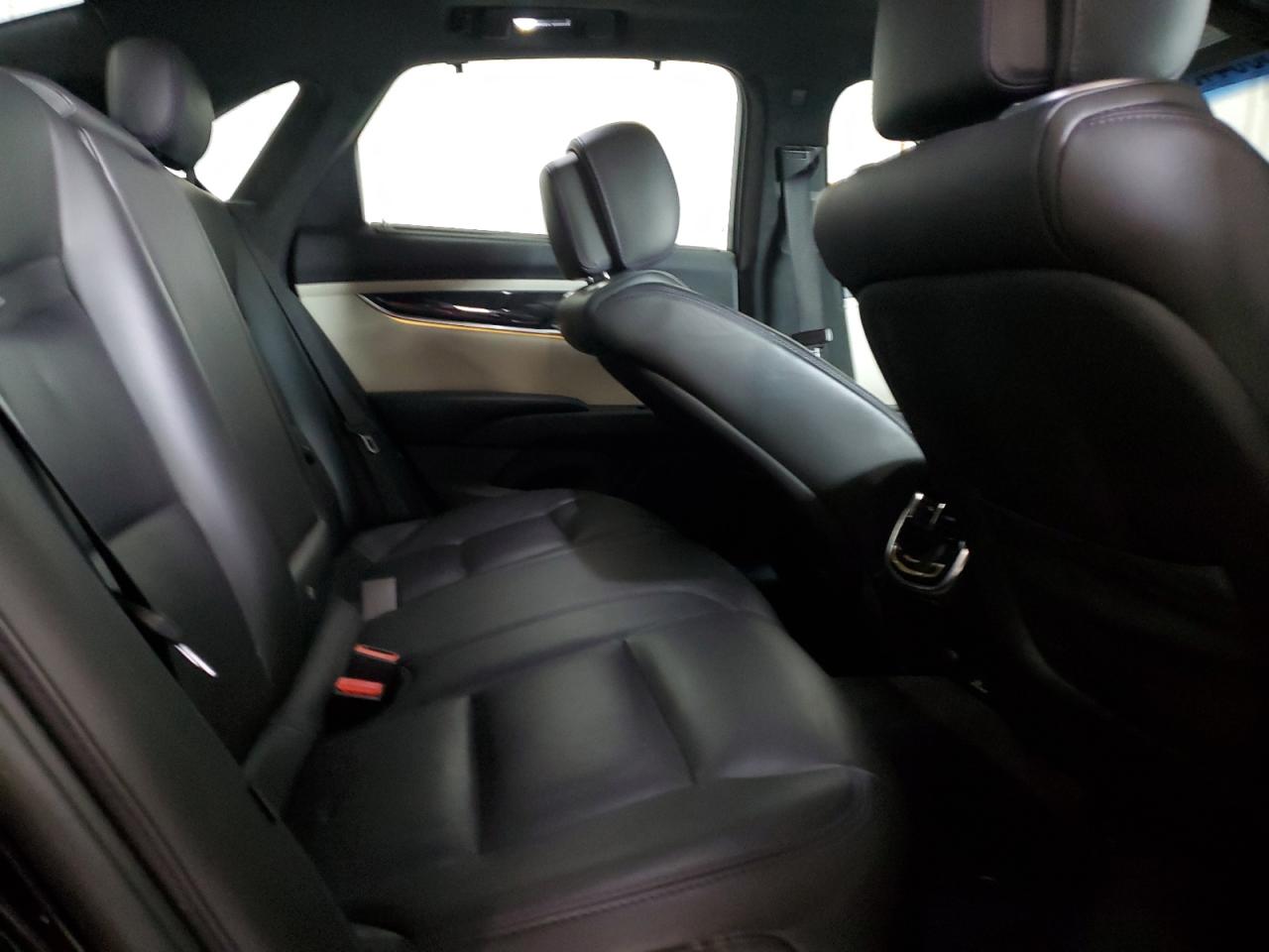 2014 Cadillac XTS - Image 10