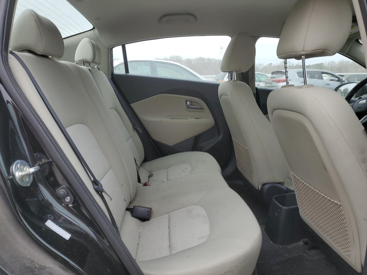2013 Kia Rio - Image 10