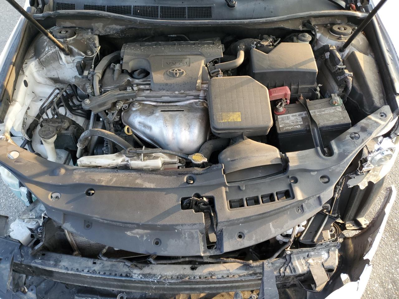 2015 Toyota Camry - Image 13