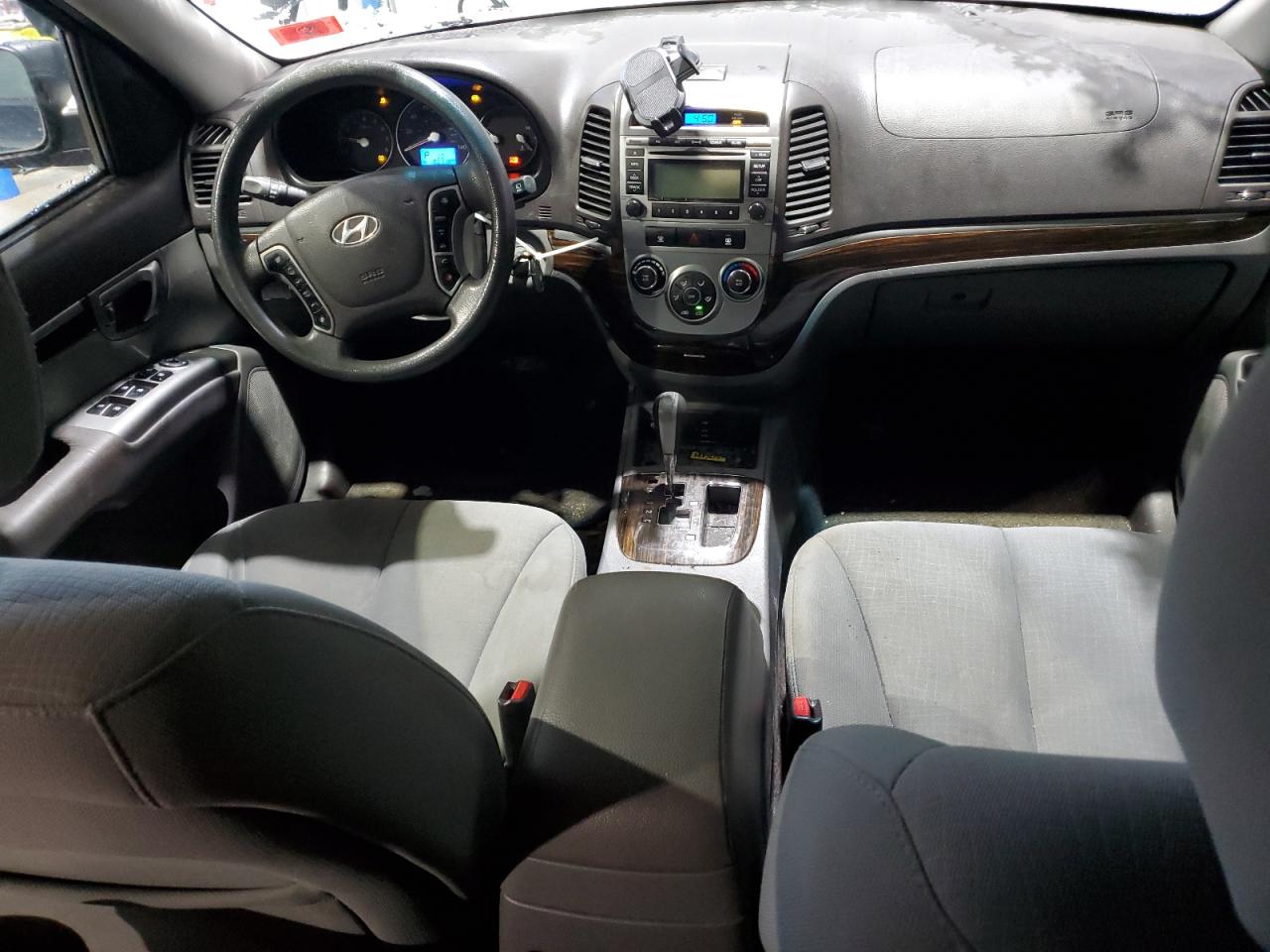 2011 Hyundai Santa Fe - Image 8