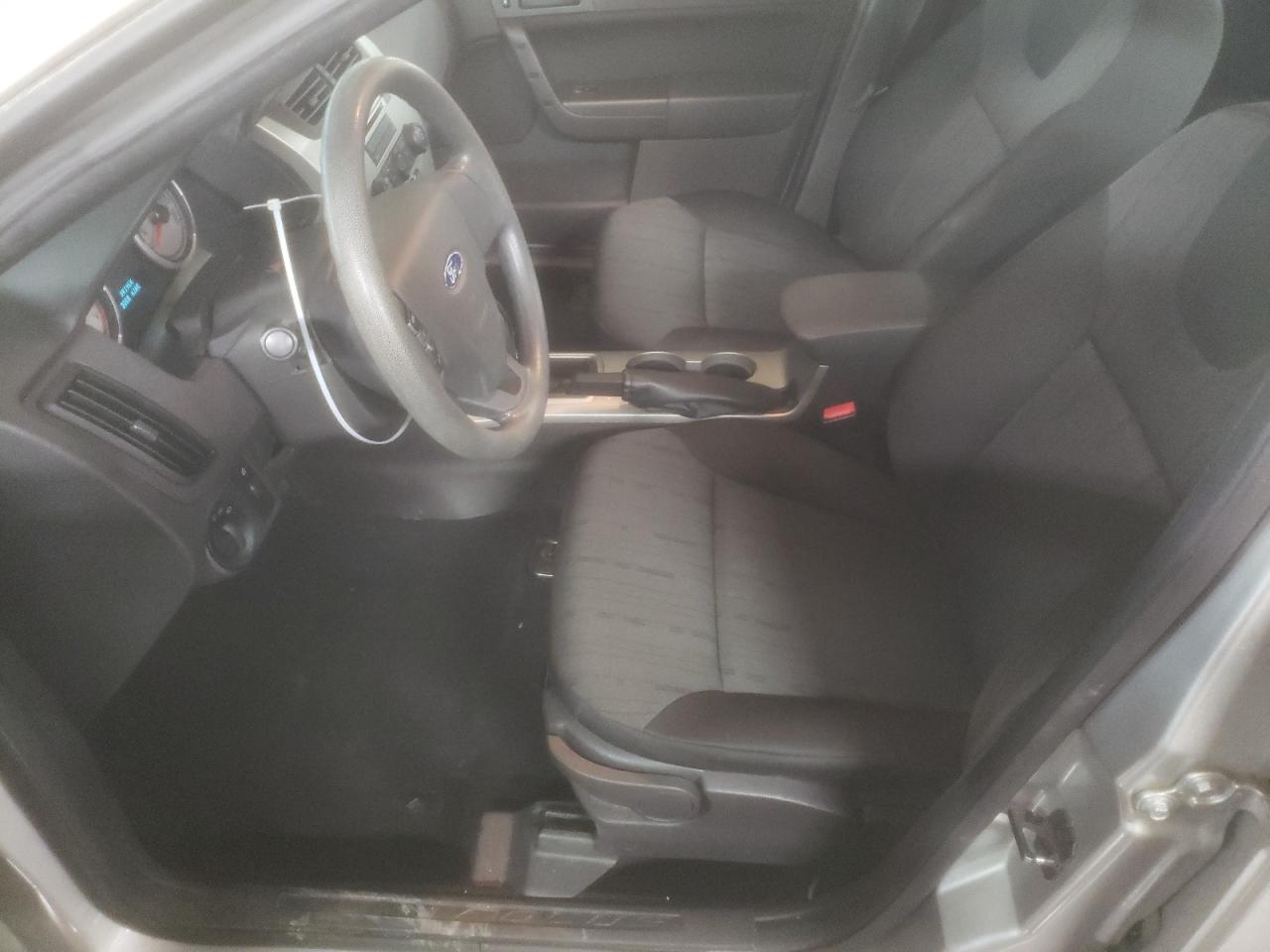 2009 Ford Focus - Image 7