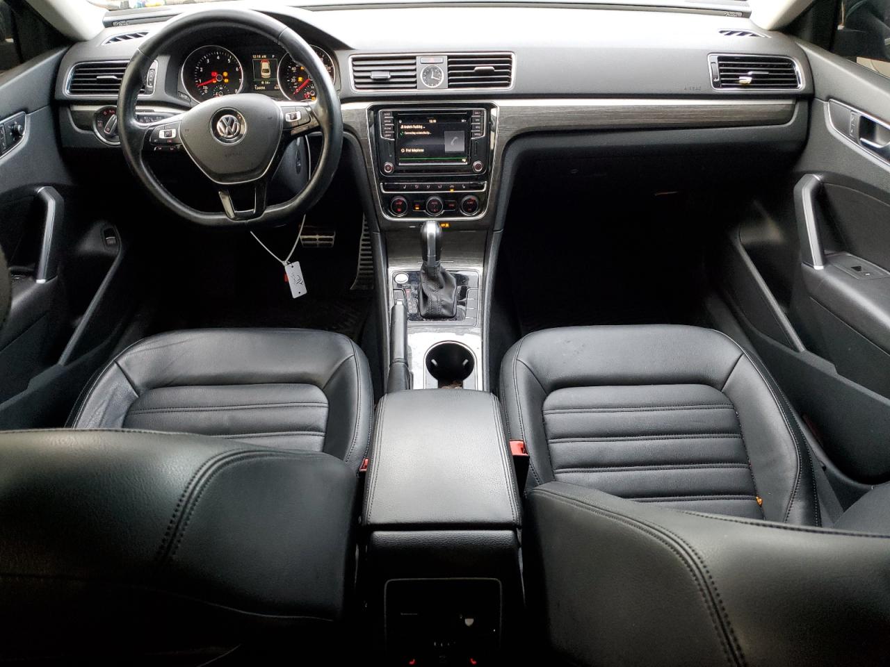 2017 Volkswagen Passat Sel Premium VIN: 1VWCM7A34HC061829 Lot: 88177705