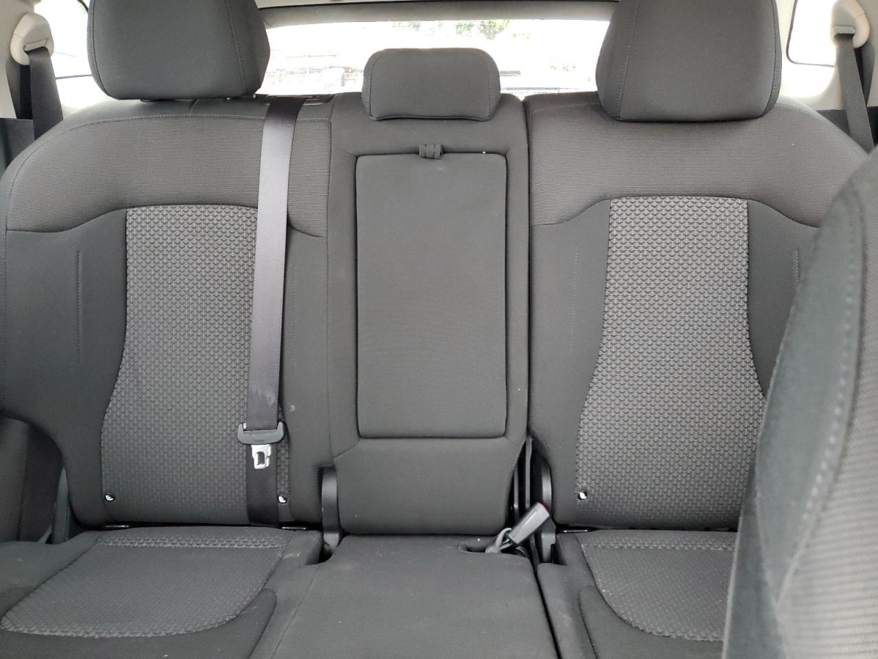 2024 Kia Sportage - Image 10