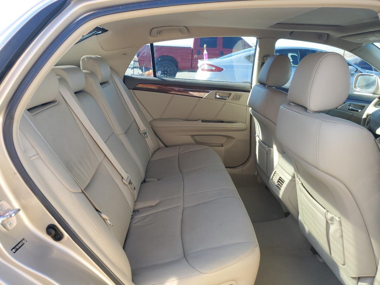 2008 Toyota Avalon - Image 10