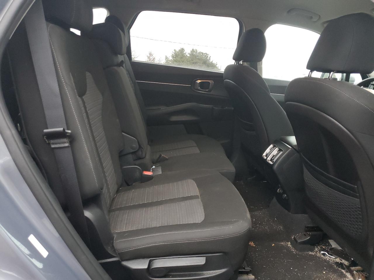 2022 Kia Sorento - Image 11