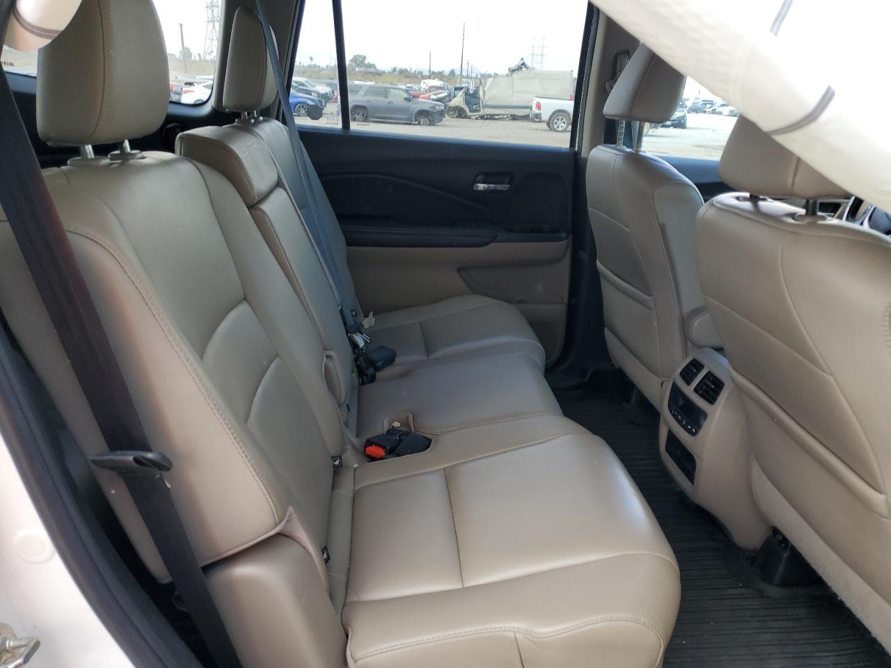 2016 Honda Pilot - Image 12
