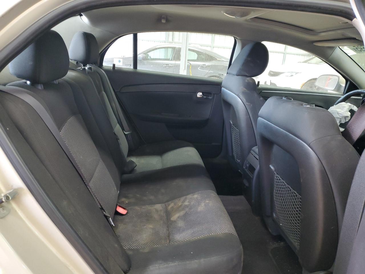 2010 Chevrolet Malibu - Image 10