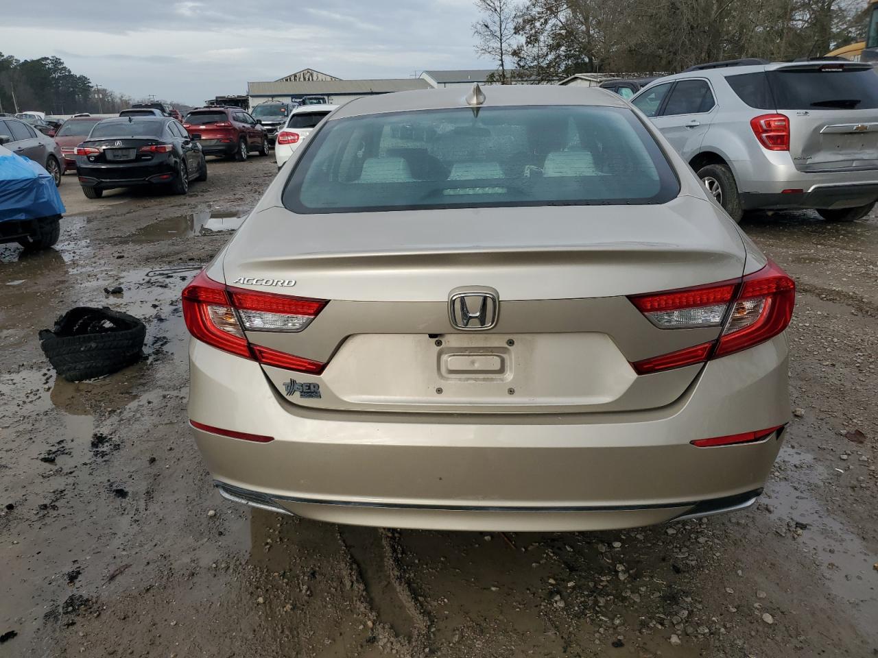 2020 Honda Accord - Image 6