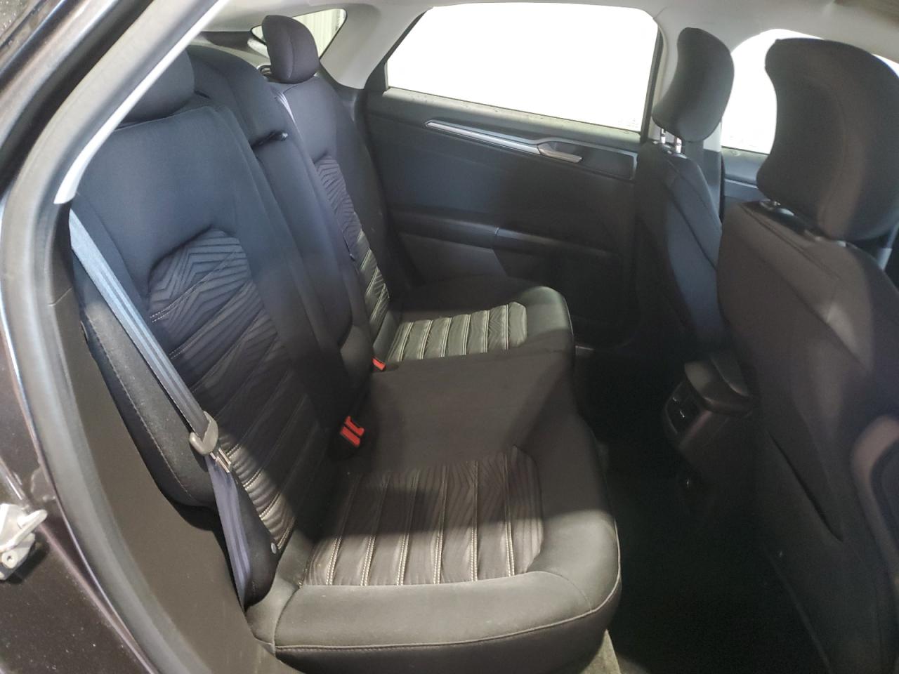 2016 Ford Fusion - Image 10